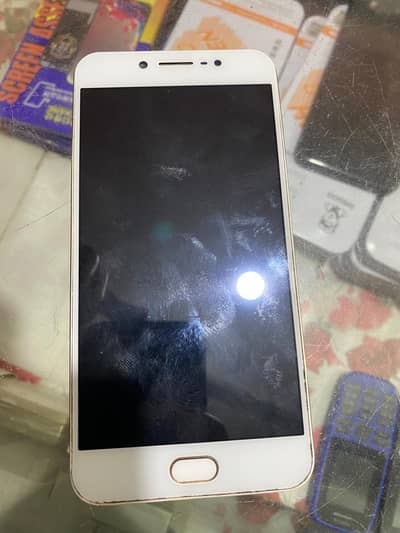 Vivo V5s 4gb ram 64 gb space