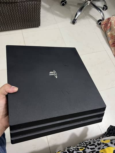 PS4 Pro (playstation 4 pro) with original controller