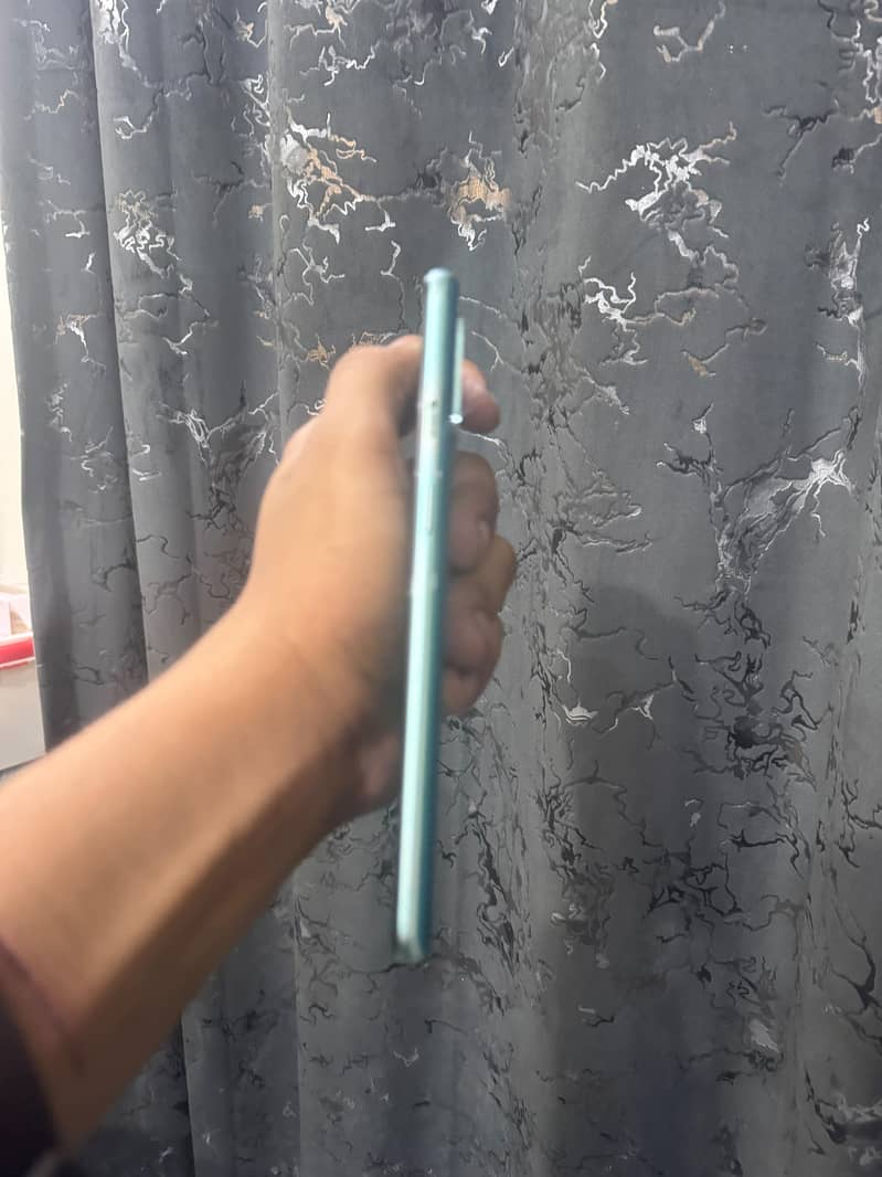 one plus 8t 4