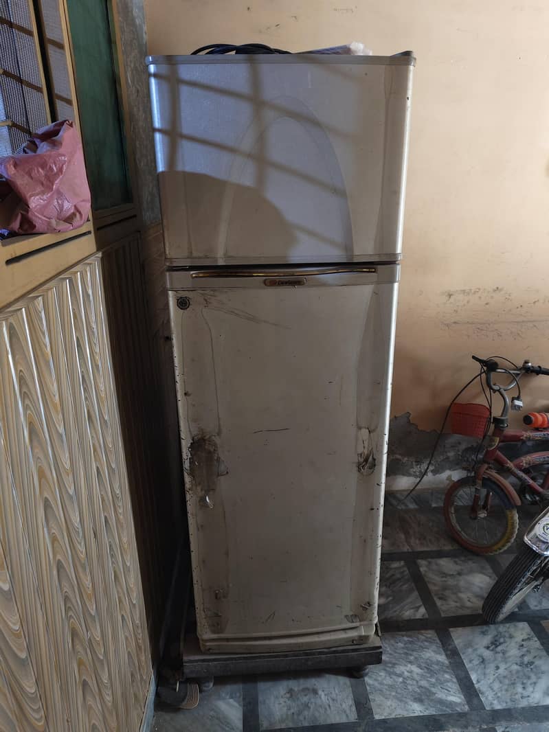 Dawlance fridge 0