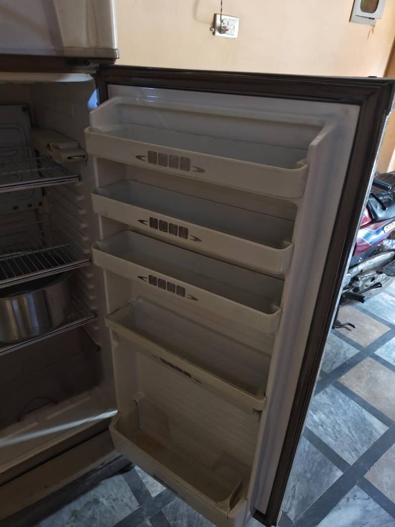 Dawlance fridge 5