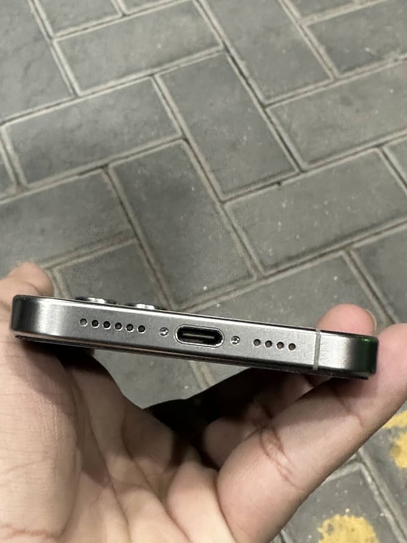 Iphone 15 pro max 2