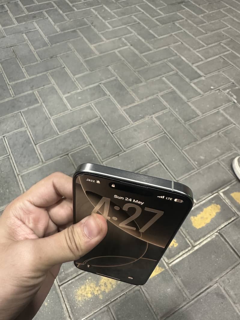 Iphone 15 pro max 8