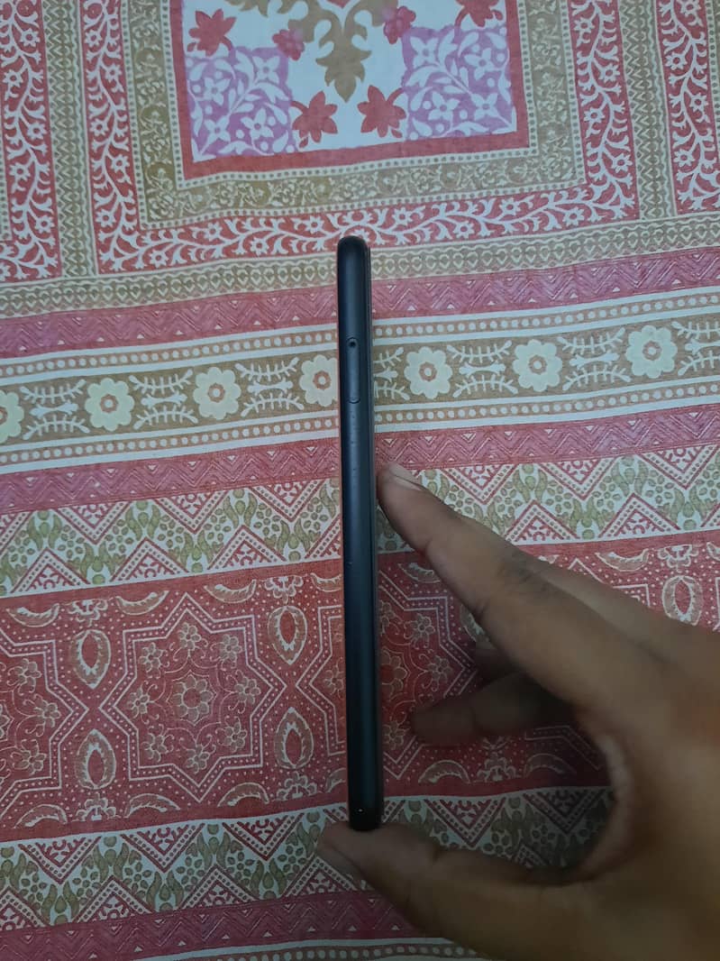 Google Pixel 4 3