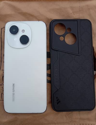 Tecno spark go1_4+4/128