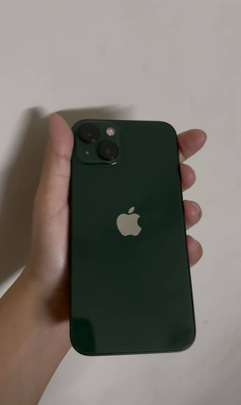 iPhone 13 0