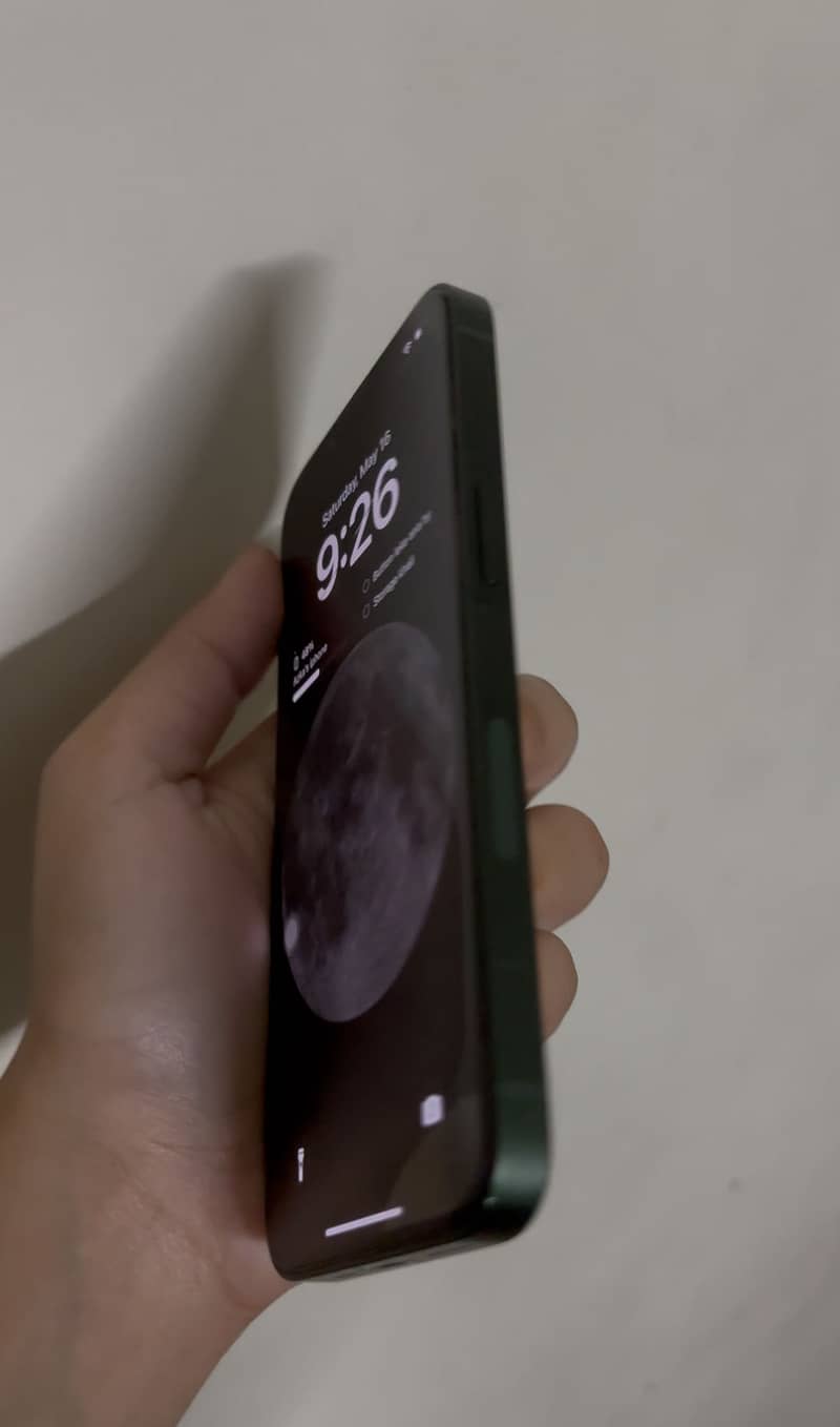 iPhone 13 1