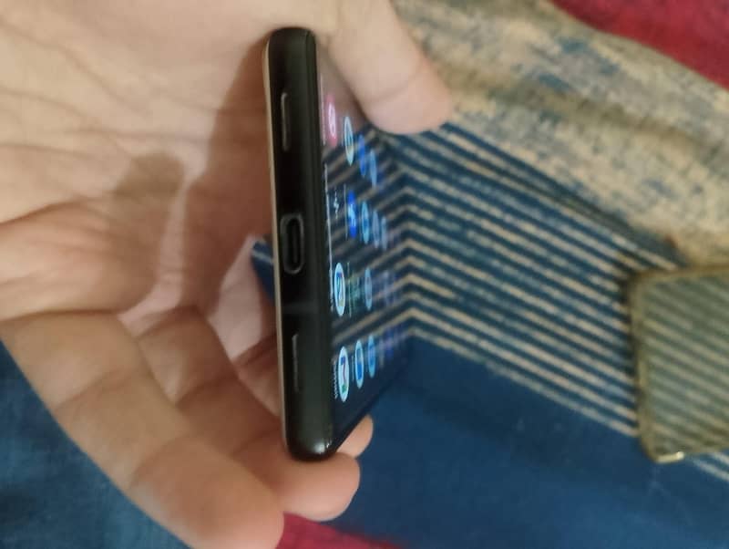 Google Pixel 6A 1