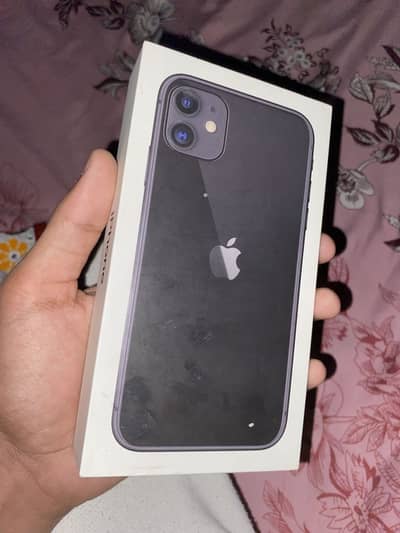 Apple iPhone 11 (with box)