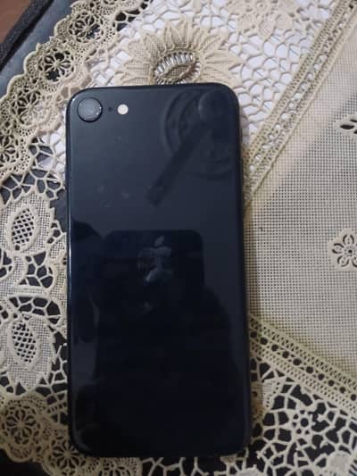 Apple iPhone SE