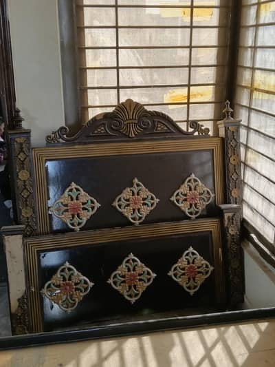 Single bed for sale