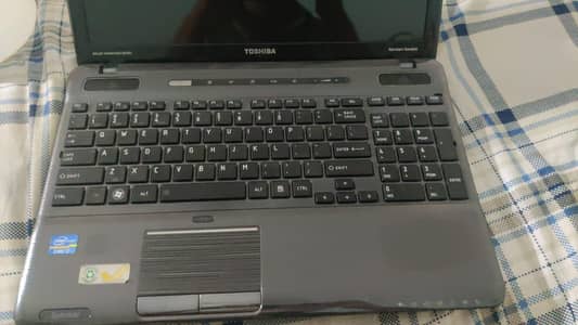 Toshiba Satellite Laptop P7550