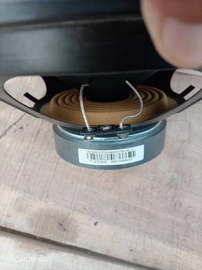 Toyota 10 inch woofer speakers