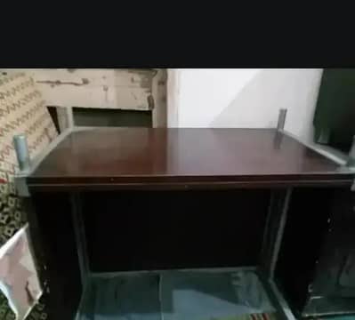 wooden study table