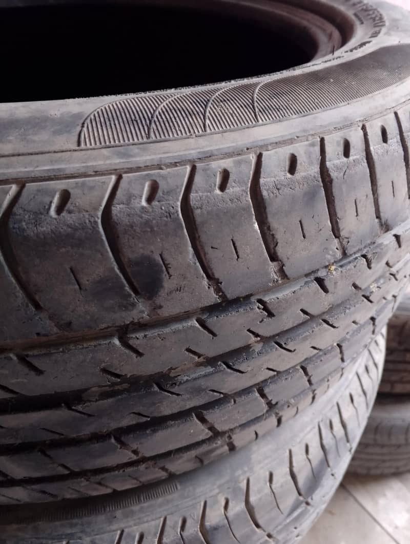 Used tyre 0