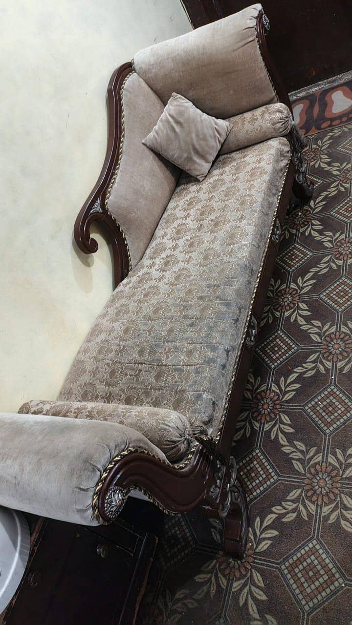 deewan sofa 2