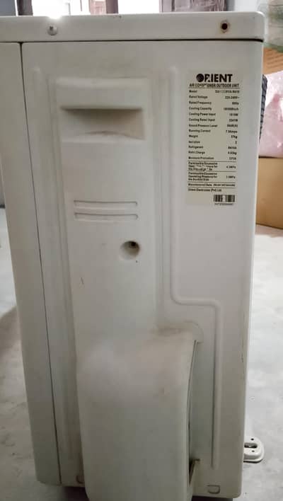 Orient 1.5 Ton Ac for sale/ Condition to see pics/ non- inverter.