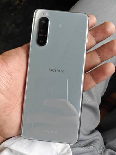 XPERIA V II OFFICIAL PTA