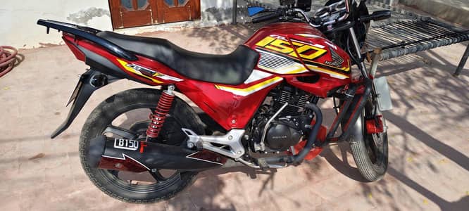 Honda CB 150f new bike WhatsApp number 03237480898