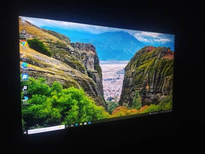 23 inch Borderless Fresh LED for Gaming PC in Perfect Condition