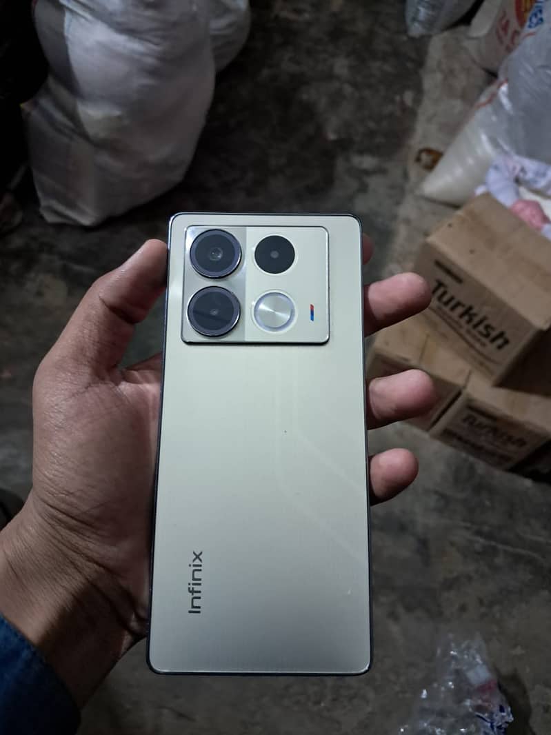 Infinix Note 40 1