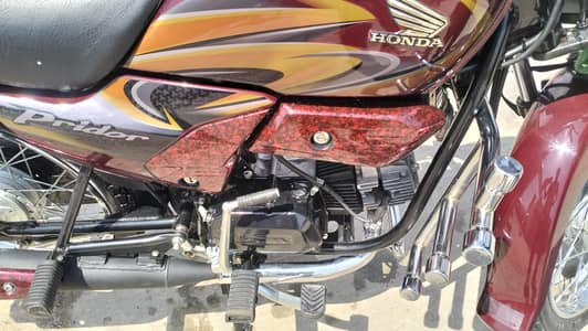 Honda prider red colour condition 10/10