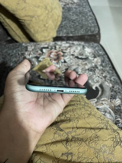 i phone 11 urgent exchange yea sale