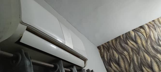 haeir air conditioner. . . non inverter