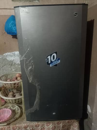 Pel Room refrigerator just 2 year used urgently for sell