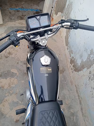 125 model 2k25