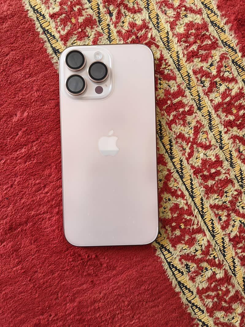 iPhone 16 pro max 1