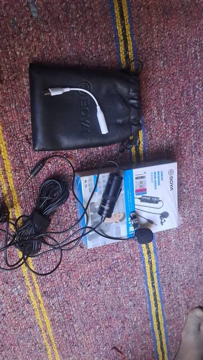 Microphone wired