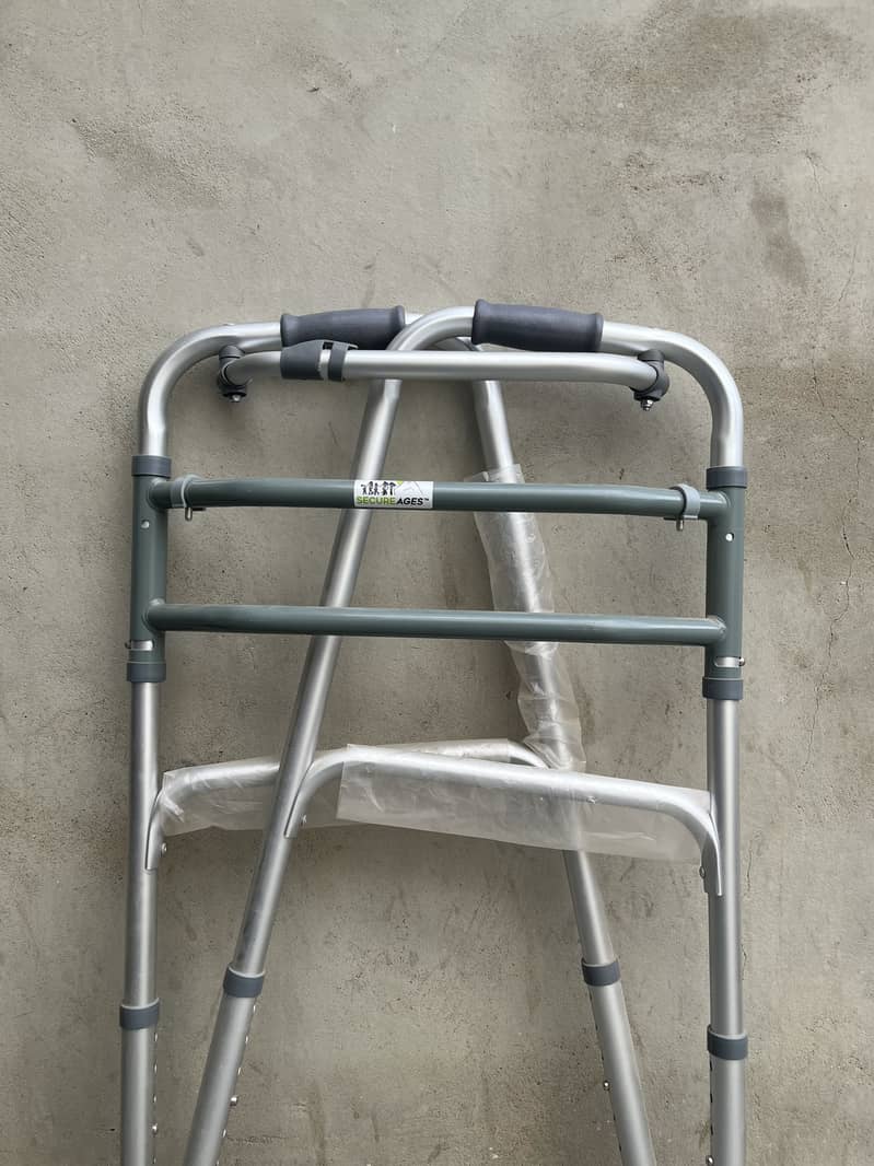 Folder walker 5