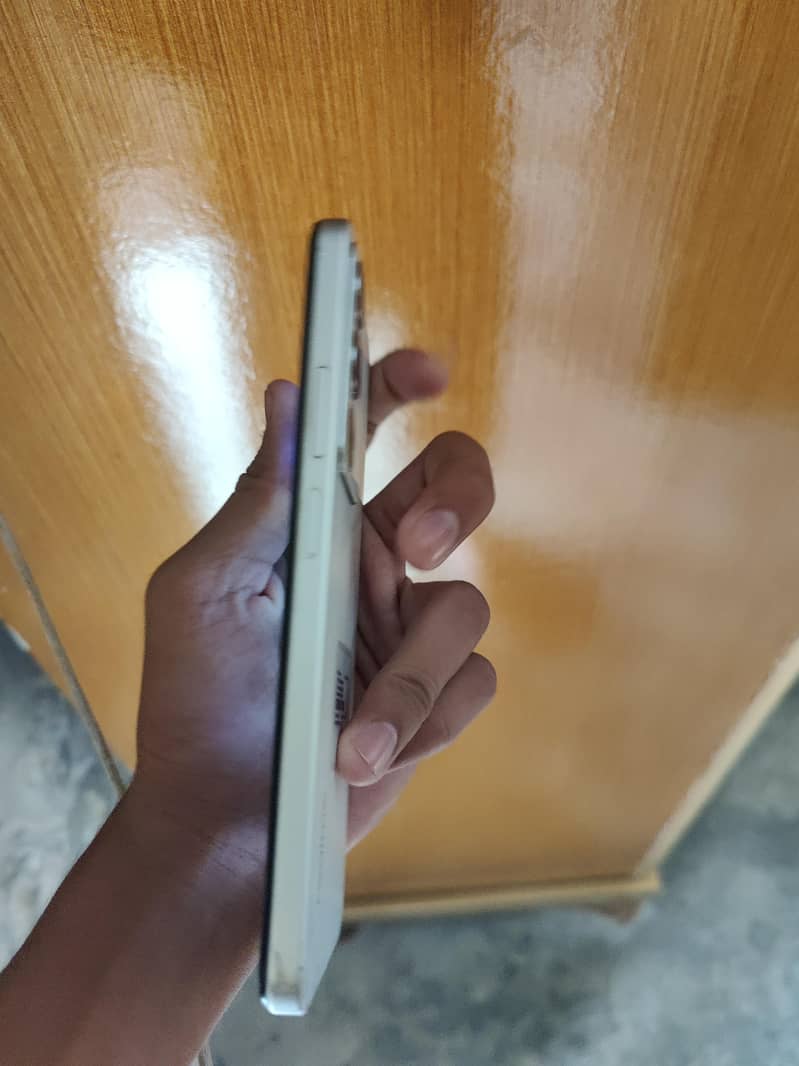 Realme C71 1