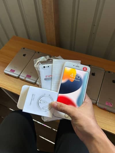 iPhone 6s Plus my WhatsApp number 03703659905