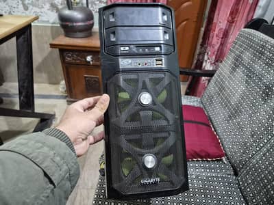 Desktop gaming pc i3 4rth gen with 22 inch 1080p aoc led