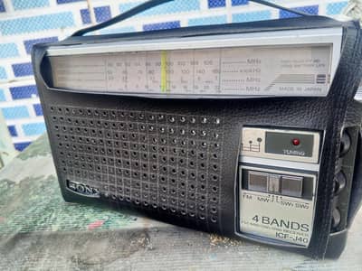Radio Sony 4 bands