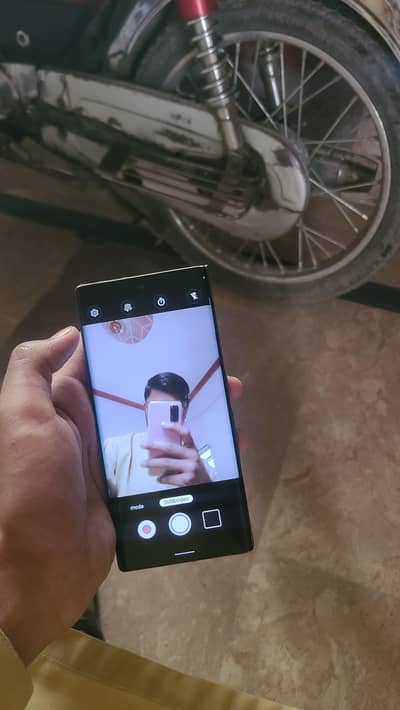docomo f52a 5g with  original adapter and cable