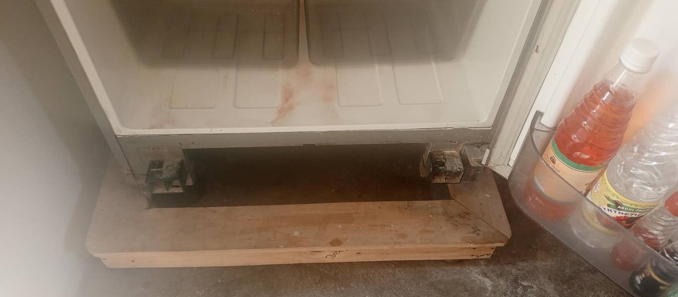 refrigerator 1