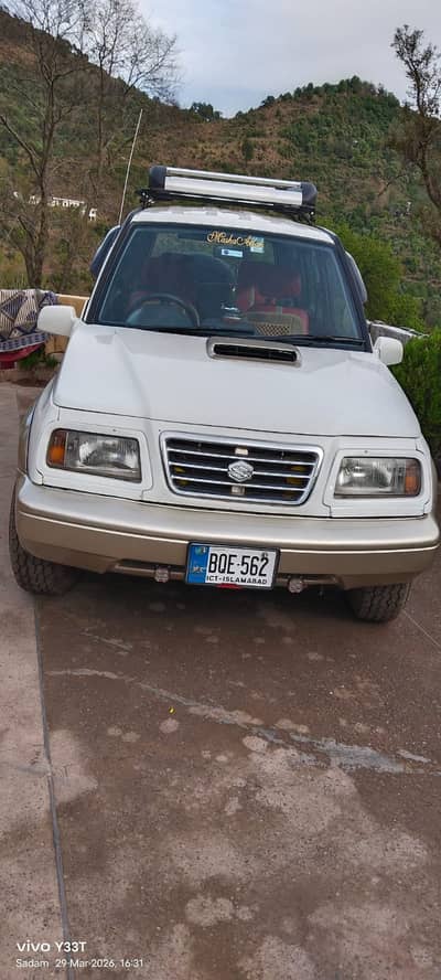 Suzuki vitara jeep