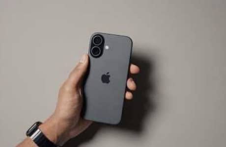 Apple iPhone 16