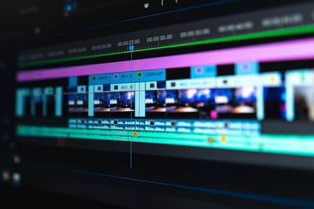 I am a Professional Video Editor | Reels, YouTube & Ads Editing