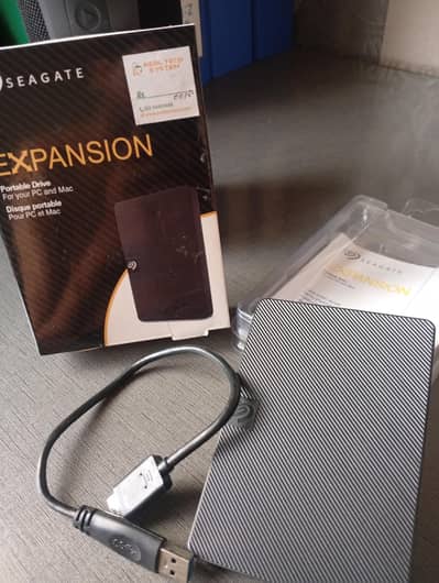 Seagate expansion 1tb Portable drive