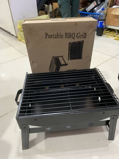 Portable Bar B q grill good quality portable with box