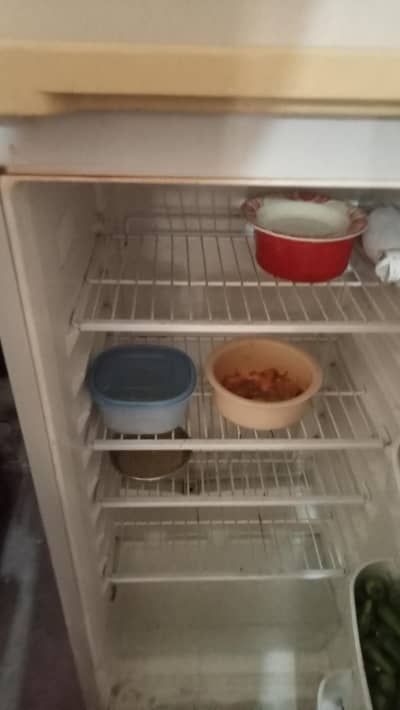 fridge bilkul okay hai koi masla Nahin hai calling AVN karti hai 100%