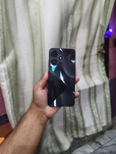 infinix hot 30i 8+8gb 128gb saaf condition only mobile no open