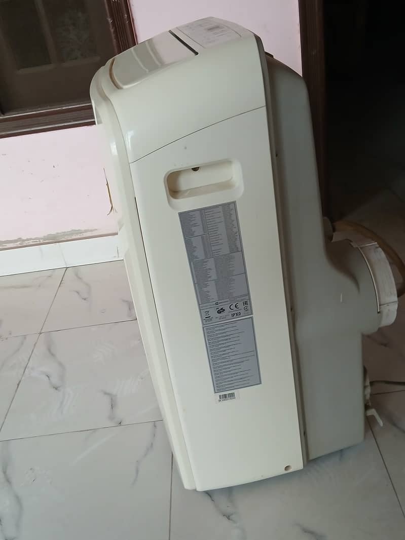 Portable ac 3