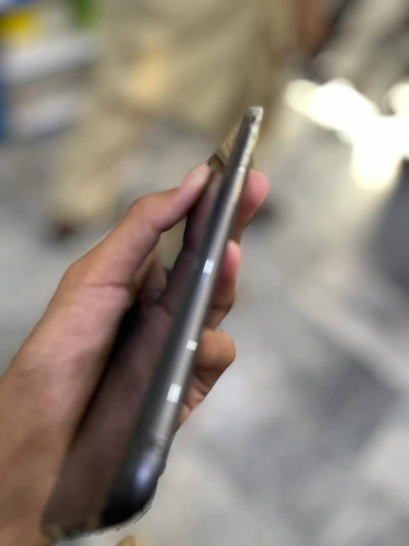 Apple iPhone 8 Plus 2