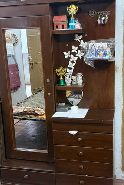 Dressing table with mirror