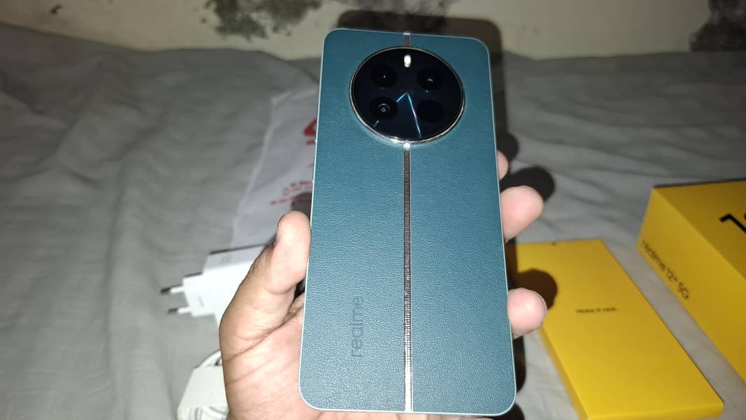 Realme 12+ 5
